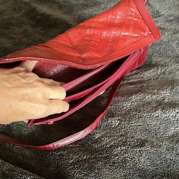 Eel skin bag from the 80s - Picture 7 of 8